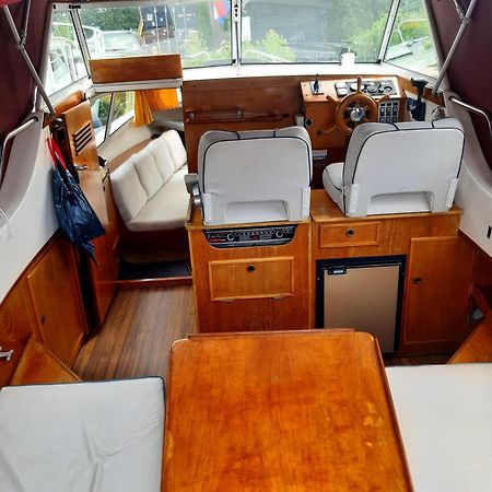 Отель Motor Yacht Almaz Амстердам Экстерьер фото